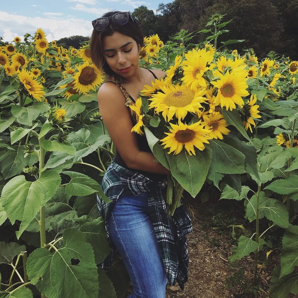 Meet your Posher, Mayra